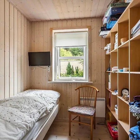 Fy166-middelfart-skrillinge-strand-100 度假居 *