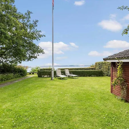 Fy166-middelfart-skrillinge-strand-100 * 米泽尔法特