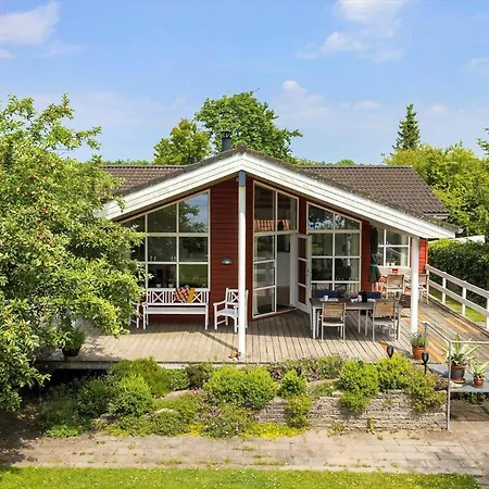 Fy166-middelfart-skrillinge-strand-100 度假居 *