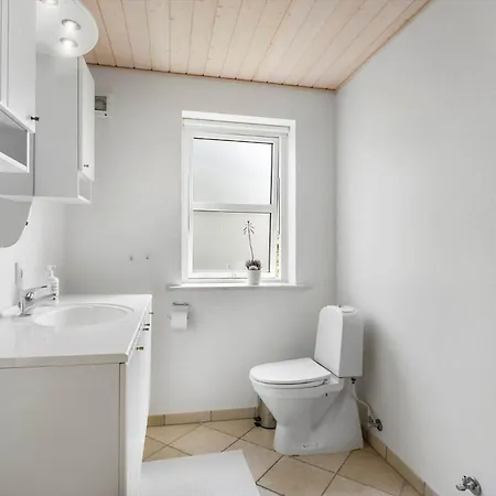 Fy166-middelfart-skrillinge-strand-100 度假居