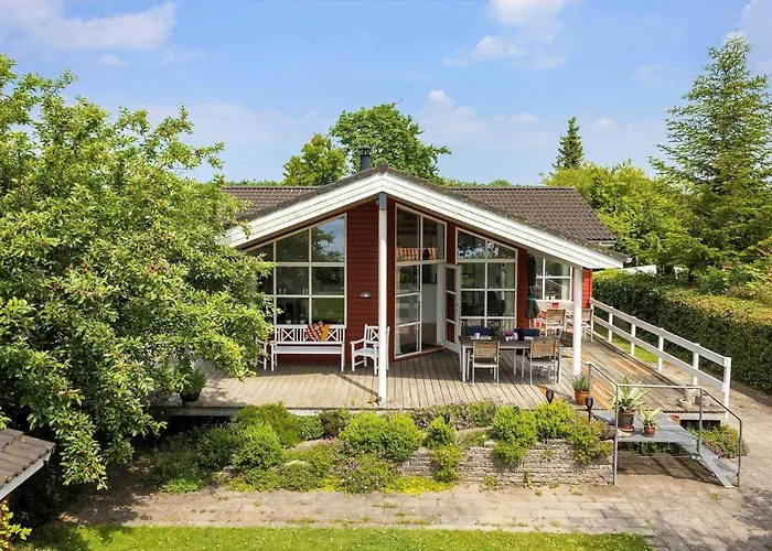 Fy166-middelfart-skrillinge-strand-100 Feriehus *